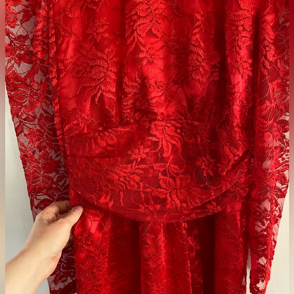 Vintage 70s/80s Red Lace Handmade Dress with Open V Back - Picture 4 of 6